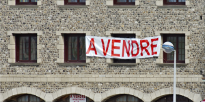a-vendre-logements-surprime-assurance-660x330-resize300x150.png