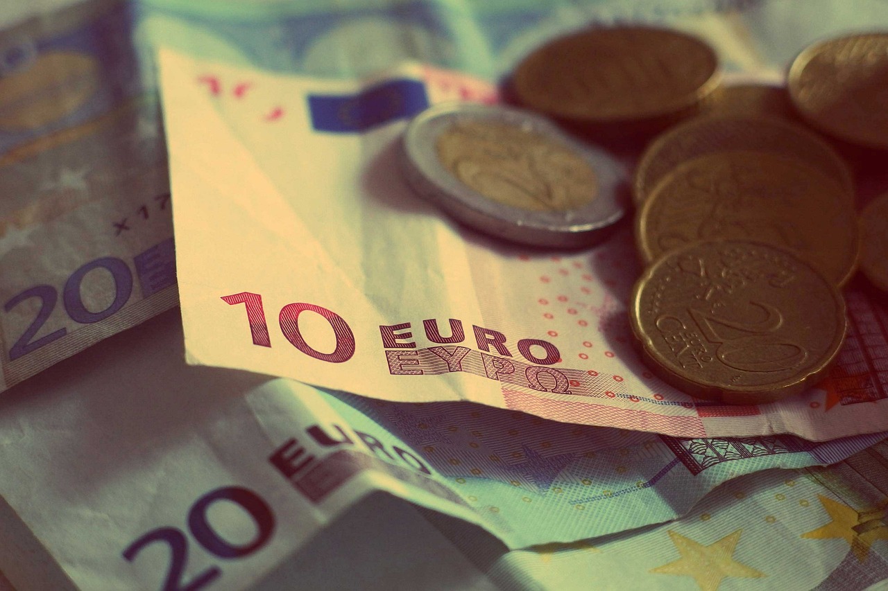 money-926631_1280.jpg